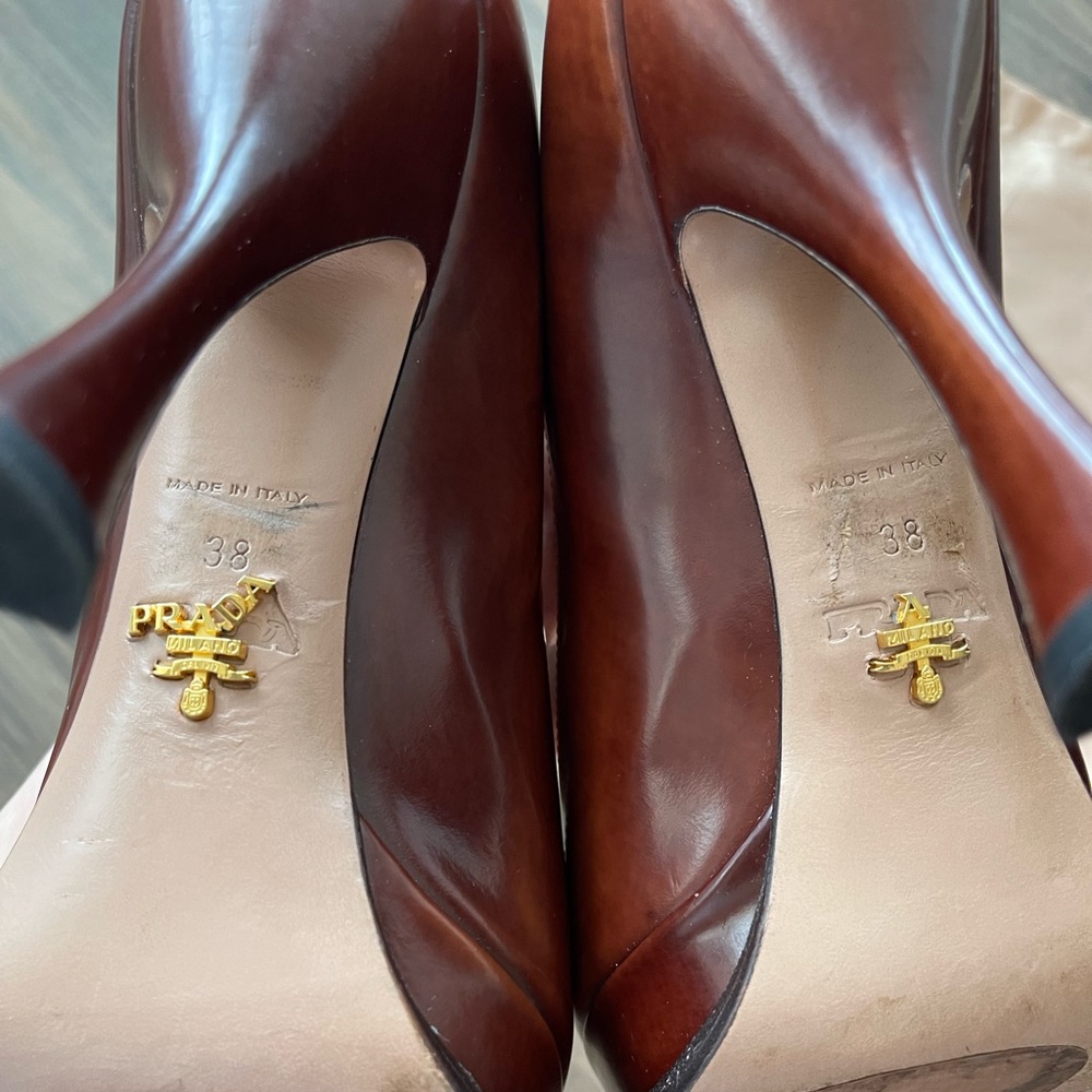 Prada Brown Leather Round Toe Pumps - Picture 6 of 7